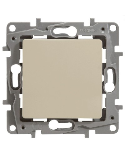 Выключатель 10AX-250В ETIKA, слоновая кость (672301). Выключатель. LegranD в Новом Уренгое